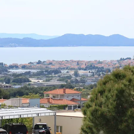 Cozy, Spacious Away From Home! Sea View Zadar