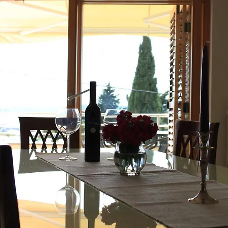 Apartment Cozy, Spacious Away From Home! Sea View Zadar